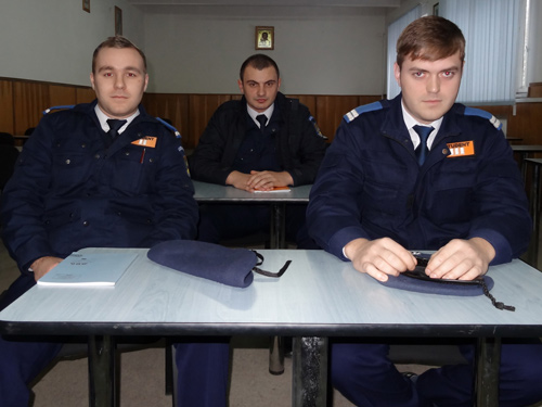 Foto: studenti in practica la Jandarmeria Maramures (c) IJJ